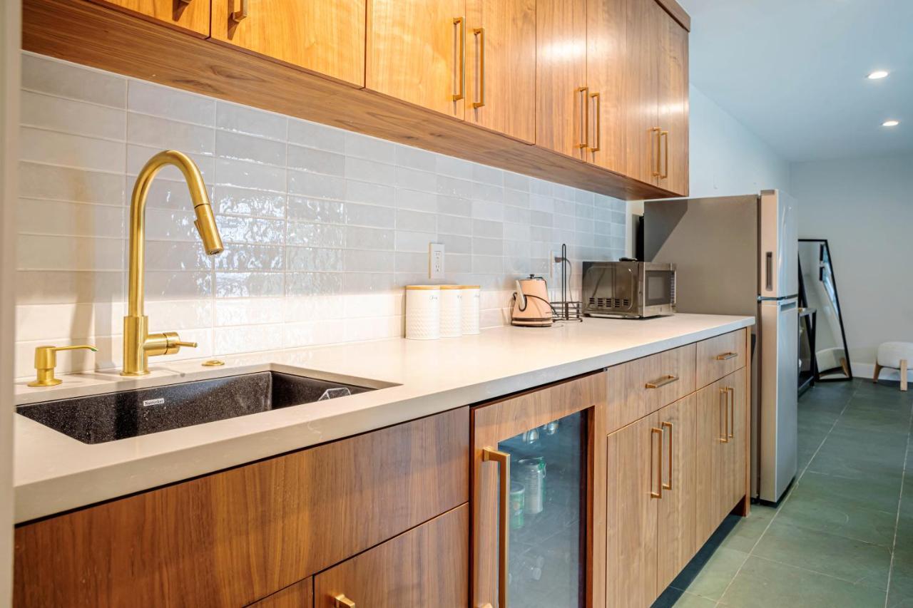 Serene 1 Bed Guest House With Patio Sleeps 6 Los Ángeles Exterior foto